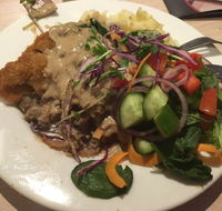 Dapto Leagues Club - Schoolies Week Accommodation