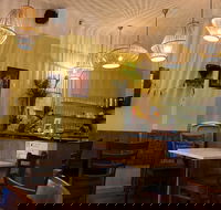 One Thai Restaurant - Schoolies Week Accommodation