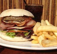 Cafe Vulcan - Schoolies Week Accommodation
