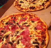 Felicita Pizza - Schoolies Week Accommodation