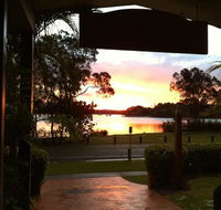 Riverside Tavern - Schoolies Week Accommodation