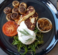 Salty Earth Cafe - Schoolies Week Accommodation