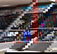 Woopi Takeaway - Schoolies Week Accommodation