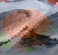 Cottage Takeaway - Schoolies Week Accommodation