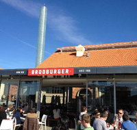 Brodburger - Schoolies Week Accommodation