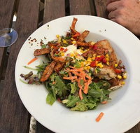 A Bite to Eat - Schoolies Week Accommodation