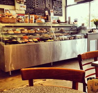 Cafe D'lish - Schoolies Week Accommodation