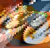 Ellalong Hotel Pizza and Restaurant - Schoolies Week Accommodation