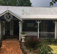 Little Cambridge - Schoolies Week Accommodation