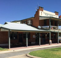 Punt Hotel - Schoolies Week Accommodation