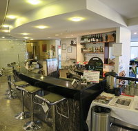 Restaurant  Bar 203 - Schoolies Week Accommodation