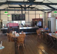 Twin Rivers Cafe - Schoolies Week Accommodation