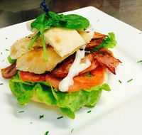 Bella Mia Coffeehouse - Schoolies Week Accommodation