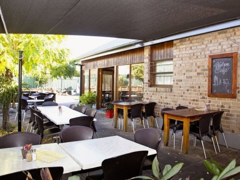 Cafe Vulcan - Schoolies Week Accommodation 0