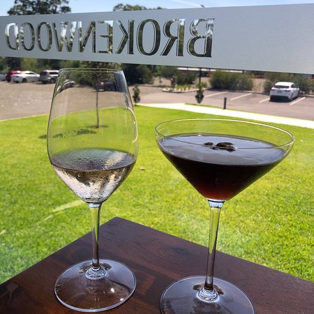 The Wood Restaurant - Schoolies Week Accommodation 2