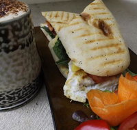 The Juice Kitchen Cafe - Schoolies Week Accommodation