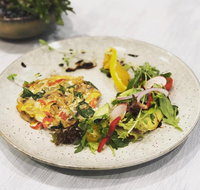 Cafe De Vie - Schoolies Week Accommodation