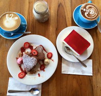 Cafe n Addictions - Schoolies Week Accommodation