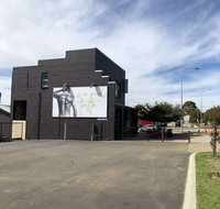Dobinsons Bakery Cafe - Schoolies Week Accommodation