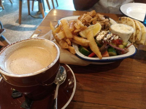 Espresso Bianco - Schoolies Week Accommodation 0