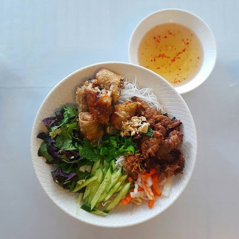 Pasteur Restaurant - Schoolies Week Accommodation 0