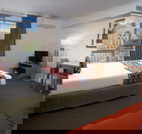Thai Honey - Schoolies Week Accommodation