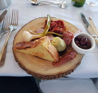 Conservatory Restaurant - Schoolies Week Accommodation
