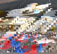 Beach House Bar  Grill - Schoolies Week Accommodation