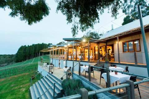 Mt Lofty Ranges Vineyard - Schoolies Week Accommodation 2