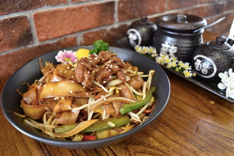 Lucky Little Dumplings - Bundoora - Schoolies Week Accommodation 0