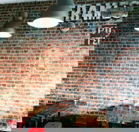 Steam  Wall - Schoolies Week Accommodation