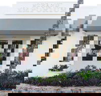 Strand Emporium - Schoolies Week Accommodation