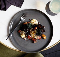 Shop Ramen - Fitzroy - Schoolies Week Accommodation