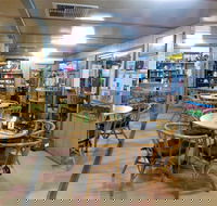 Stuarts Well Roadhouse- Restaurant  Bar - Schoolies Week Accommodation