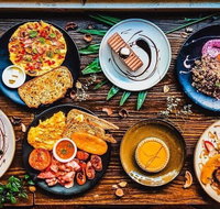The Lnd Cafe - Schoolies Week Accommodation