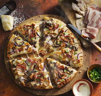 Domino's - Coconut Grove - Schoolies Week Accommodation