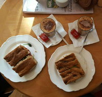 Splendid Sandwiches - Schoolies Week Accommodation