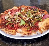 Bella Pizza - Schoolies Week Accommodation