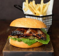 Holy Duck - Chippendale - Schoolies Week Accommodation