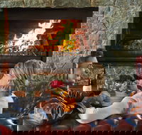 Singlefile Wines - Schoolies Week Accommodation