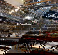The Groove Lounge - Schoolies Week Accommodation