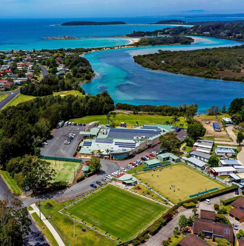 Tomakin Sports And Social Club - Schoolies Week Accommodation 0