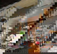 Bay Tandoori - Schoolies Week Accommodation