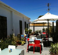 Mahalia Coffee House - Schoolies Week Accommodation
