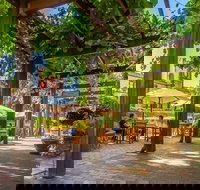 Yalumba - Schoolies Week Accommodation