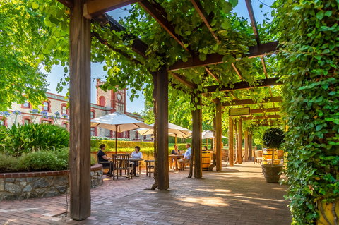 Yalumba - Schoolies Week Accommodation 0