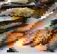 Corinthian Snack Bar and Carvery - Schoolies Week Accommodation