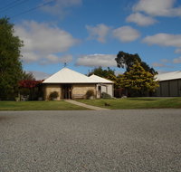 Malcolm Creek Vineyard - Schoolies Week Accommodation