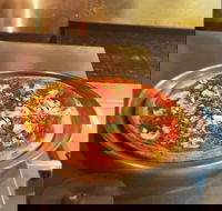 The Pizza Box - Schoolies Week Accommodation