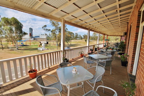 Railway Hotel Bribbaree - Schoolies Week Accommodation 0